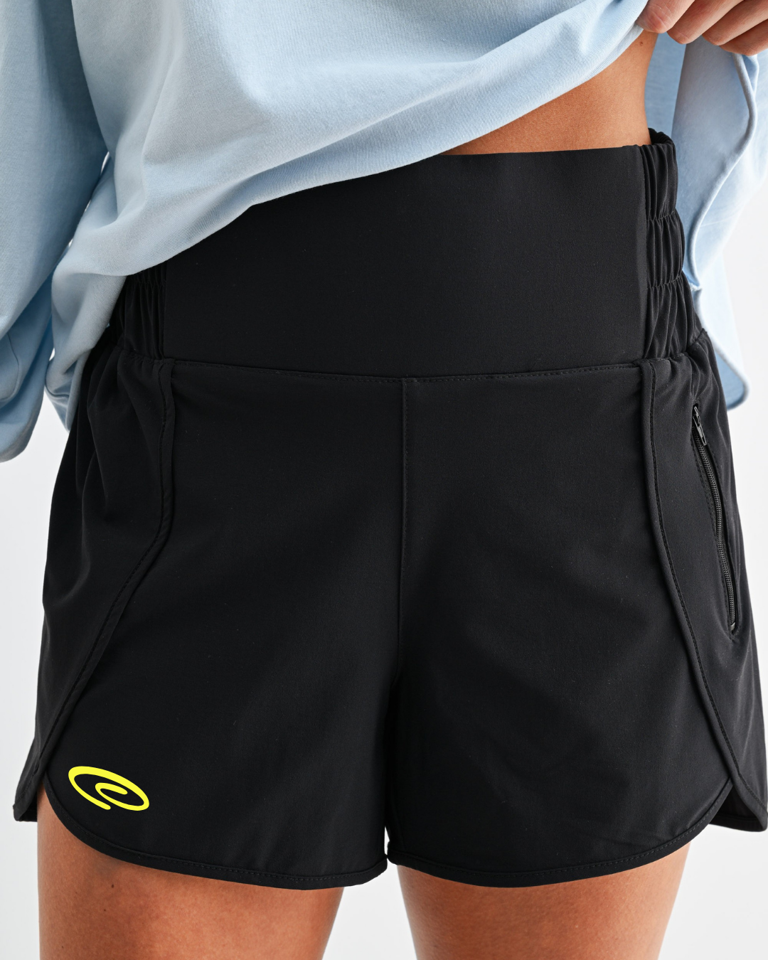 QS-Contour Scallop Active Shorts